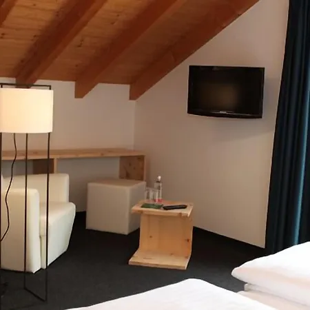 Отель Schorta's Alvetern - Boutique