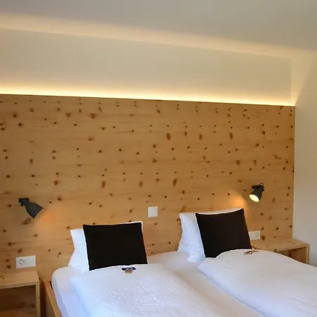 Ξενοδοχείο Schorta's Alvetern - Boutique Ardez